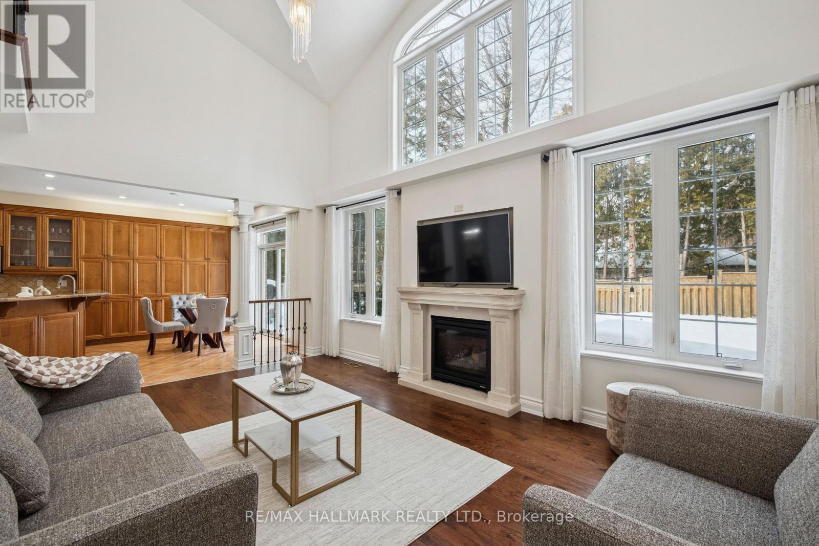 6 Guinevere Court, Richmond Hill, Ontario  L4C 0P7 - Photo 19 - N12802930