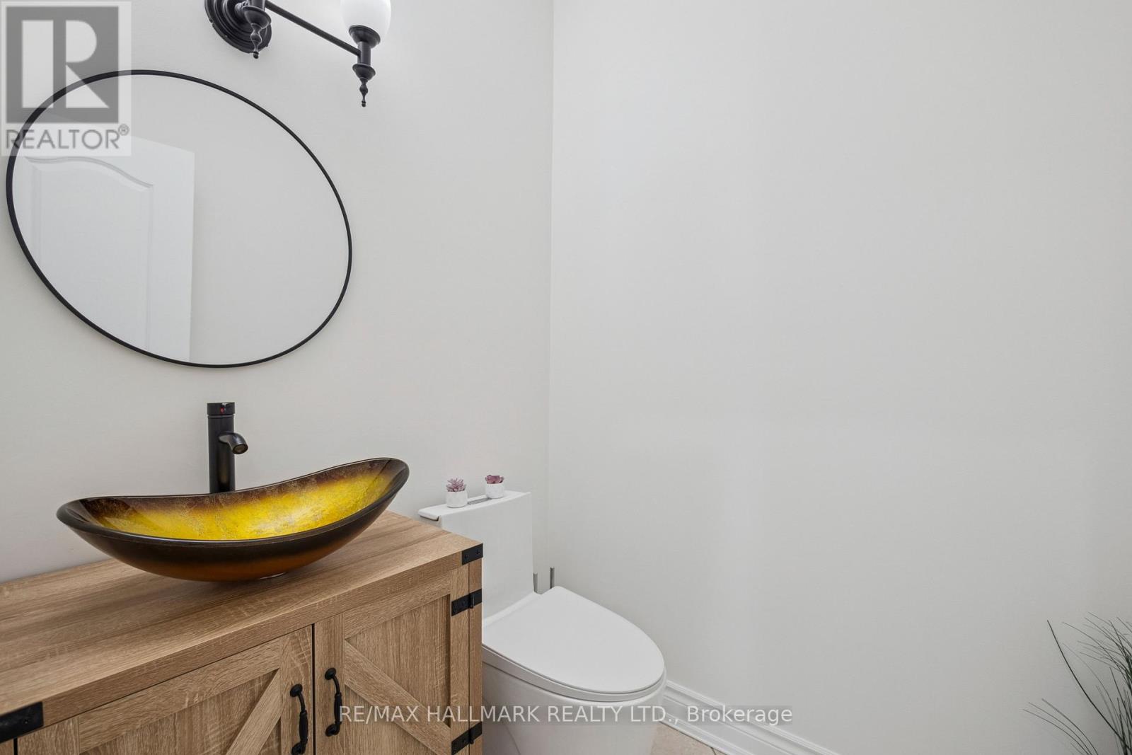 6 Guinevere Court, Richmond Hill, Ontario  L4C 0P7 - Photo 22 - N12802930