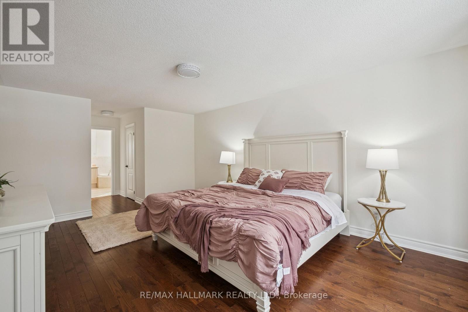 6 Guinevere Court, Richmond Hill, Ontario  L4C 0P7 - Photo 28 - N12802930