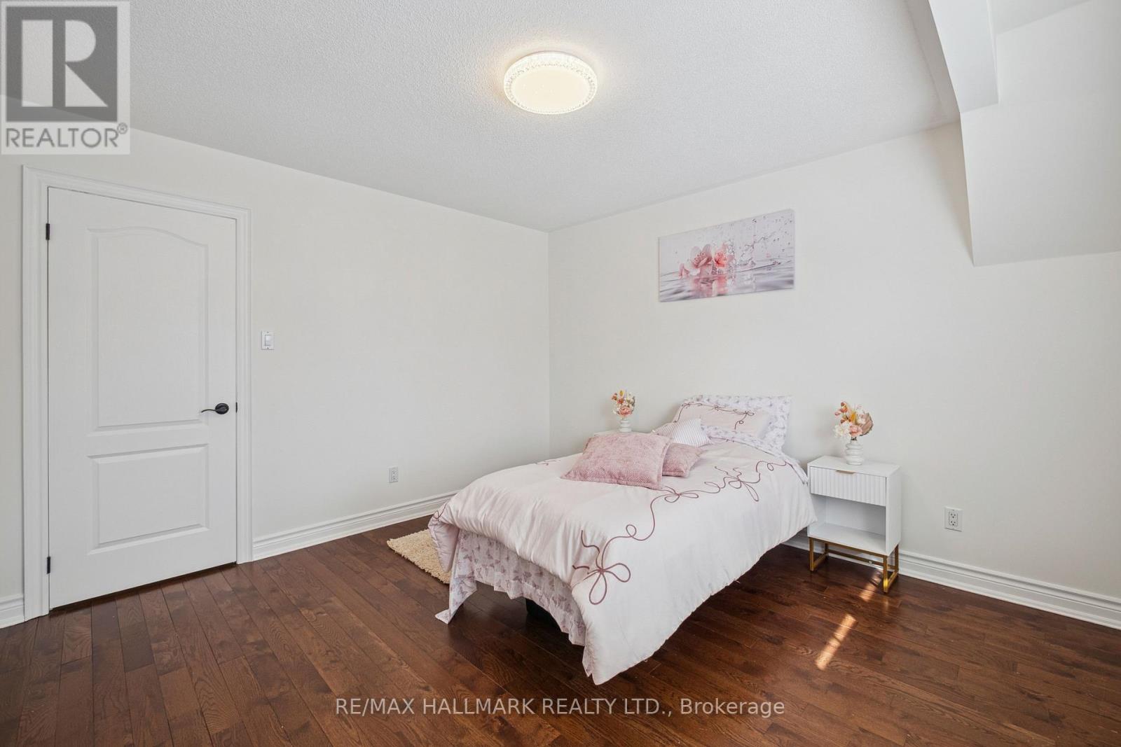 6 Guinevere Court, Richmond Hill, Ontario  L4C 0P7 - Photo 33 - N12802930