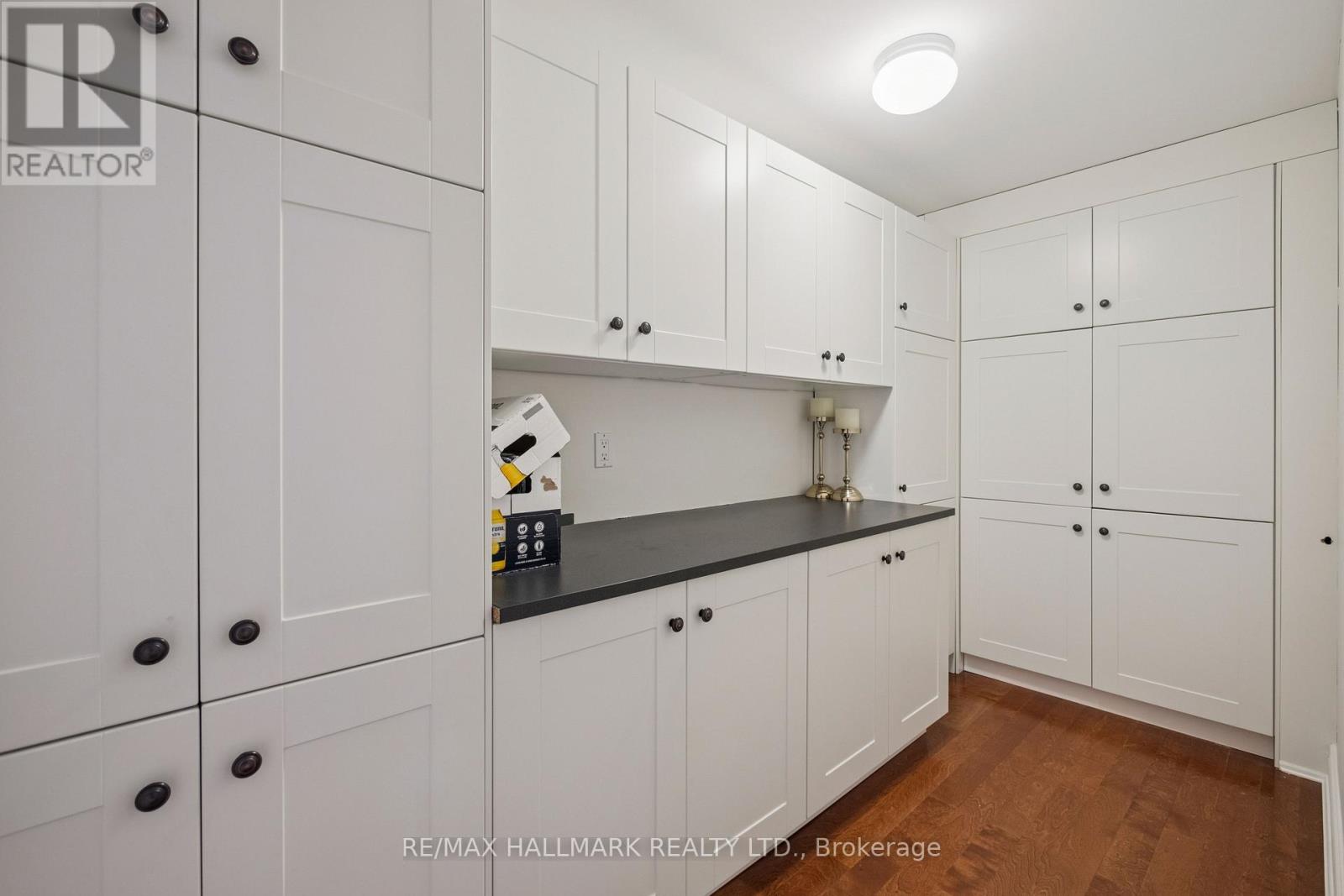 6 Guinevere Court, Richmond Hill, Ontario  L4C 0P7 - Photo 44 - N12802930