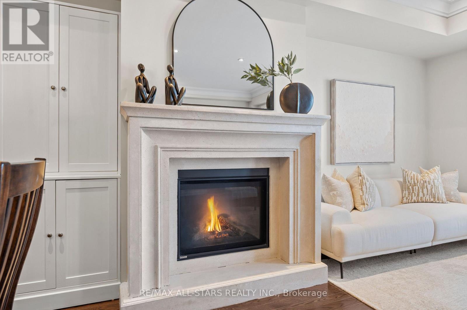 85 Village Parkway, Markham, Ontario  L3R 4Z7 - Photo 13 - N12802936