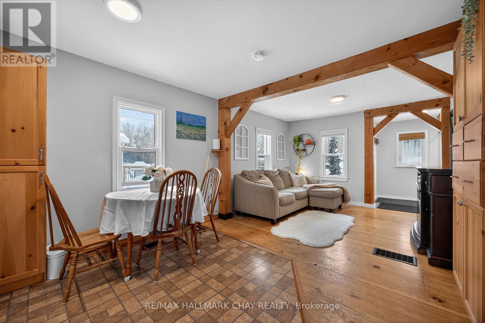 323 Bell Street, Tay, Ontario  L0K 1R0 - Photo 8 - S12802780