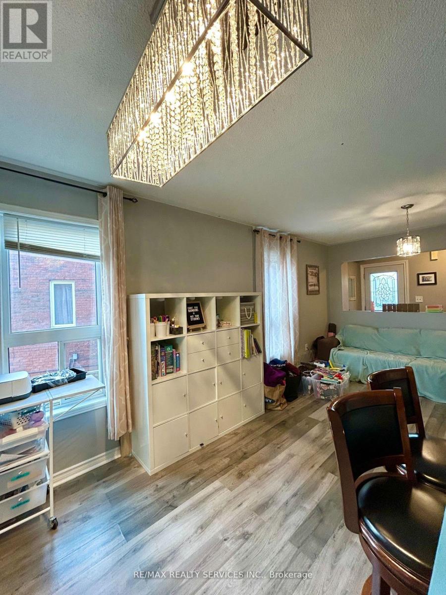 411 Jay Crescent, Orangeville, Ontario  L9W 4Z1 - Photo 12 - W12794126