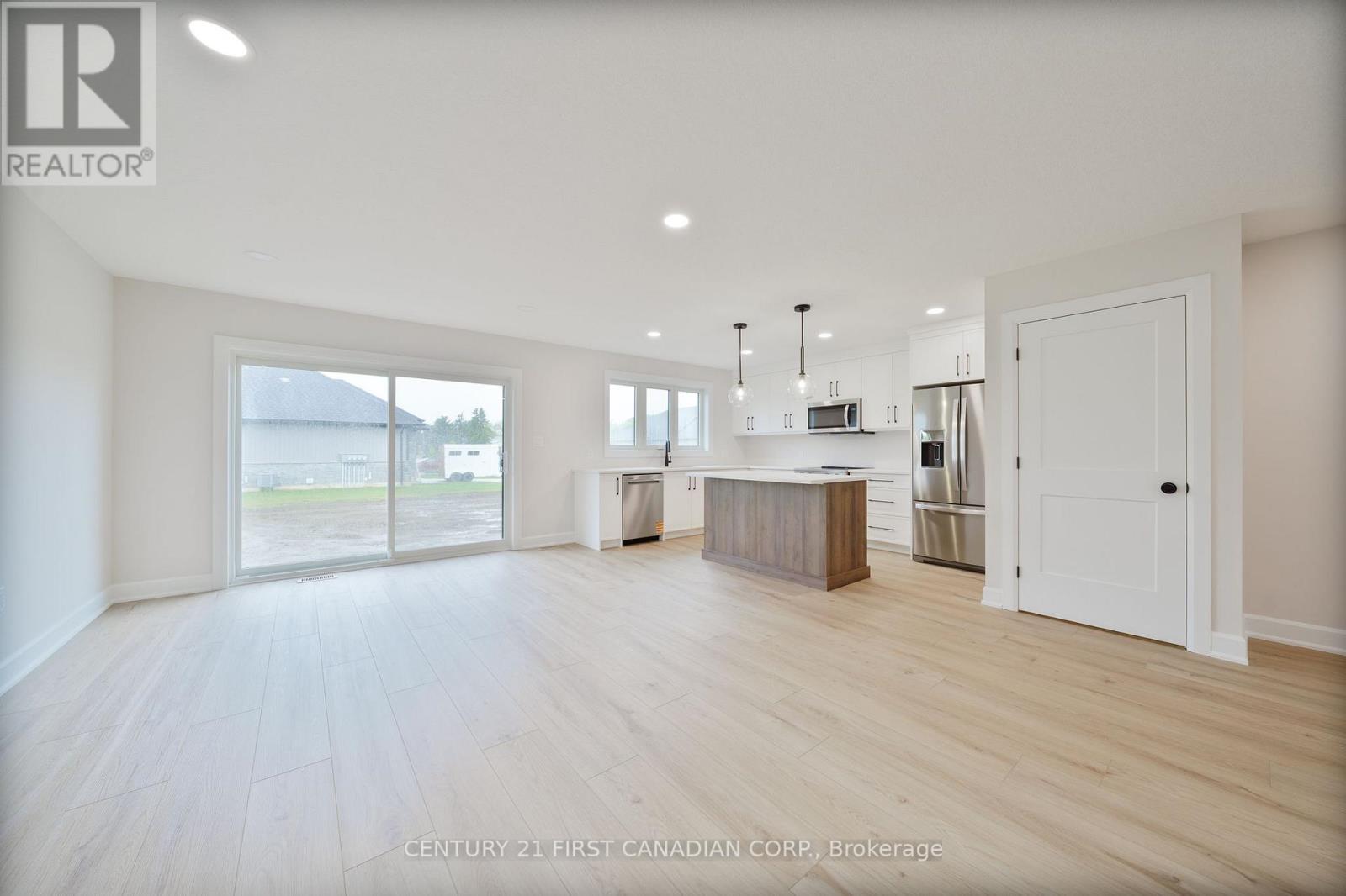 3 Sheldabren Street, North Middlesex, Ontario  N0M 1A0 - Photo 6 - X12713786