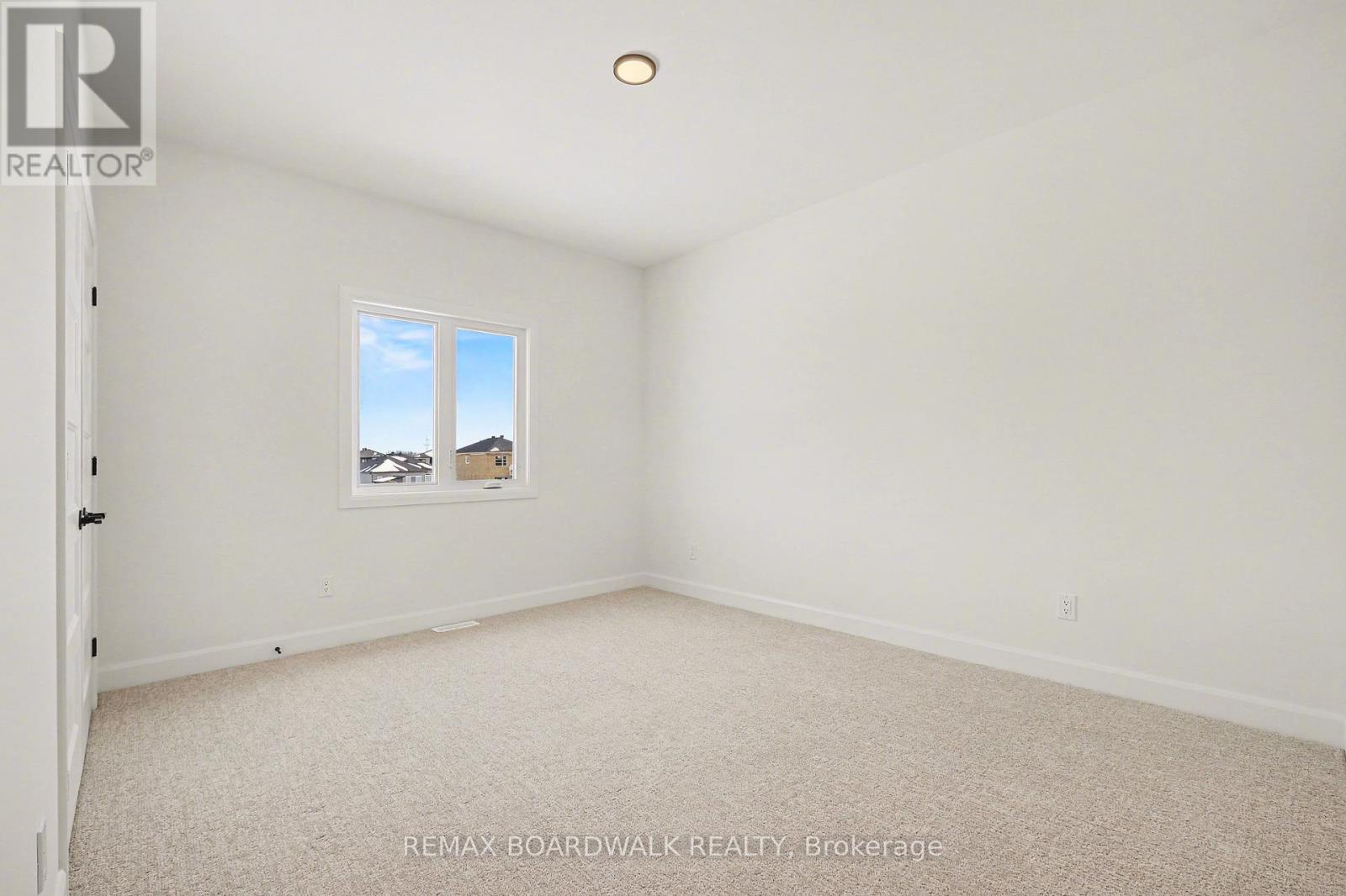 444 Aurora Street, Russell, Ontario  K4R 0L3 - Photo 14 - X12748180