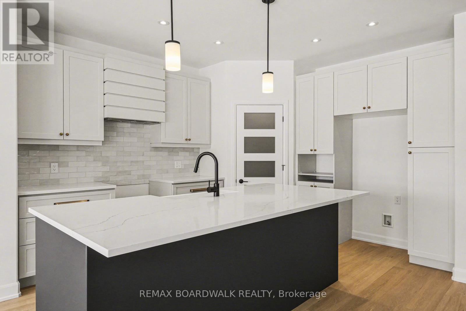 444 Aurora Street, Russell, Ontario  K4R 0L3 - Photo 6 - X12748180