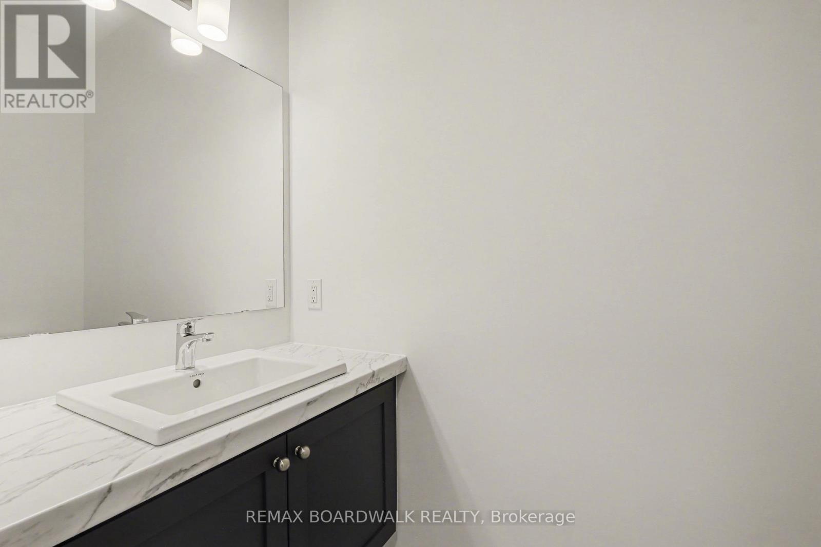 444 Aurora Street, Russell, Ontario  K4R 0L3 - Photo 8 - X12748180