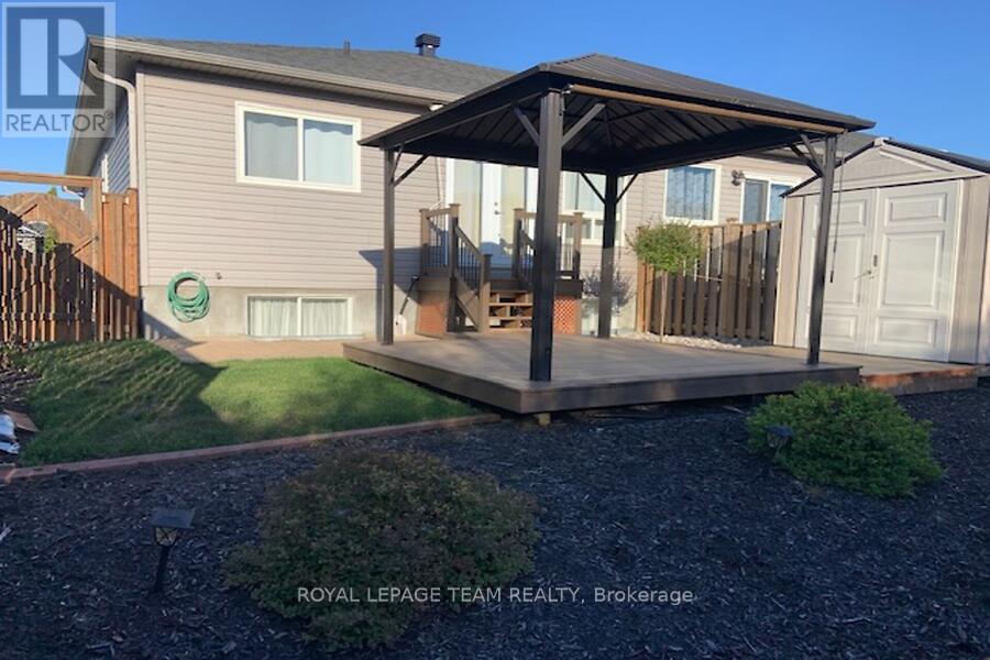 464 Honeyborne Street, Mississippi Mills, Ontario  K0A 1A0 - Photo 48 - X12800662