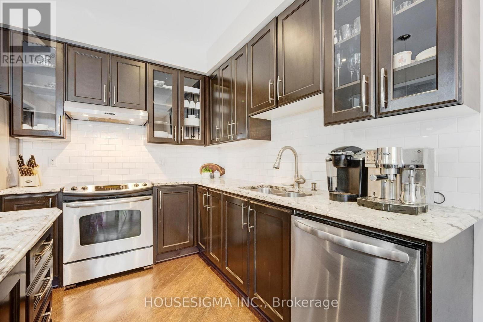 19 Seafair Crescent, Brampton, Ontario  L6Y 5W2 - Photo 14 - W12802816