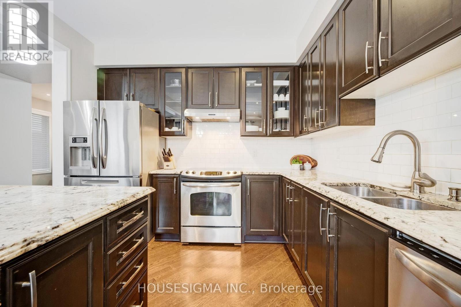 19 Seafair Crescent, Brampton, Ontario  L6Y 5W2 - Photo 15 - W12802816