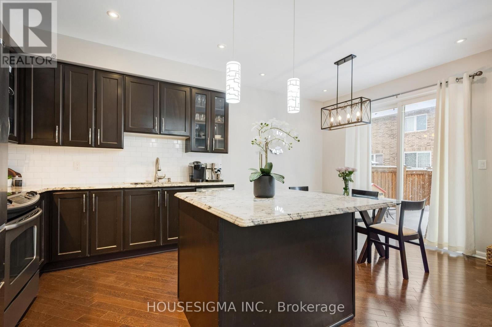 19 Seafair Crescent, Brampton, Ontario  L6Y 5W2 - Photo 17 - W12802816