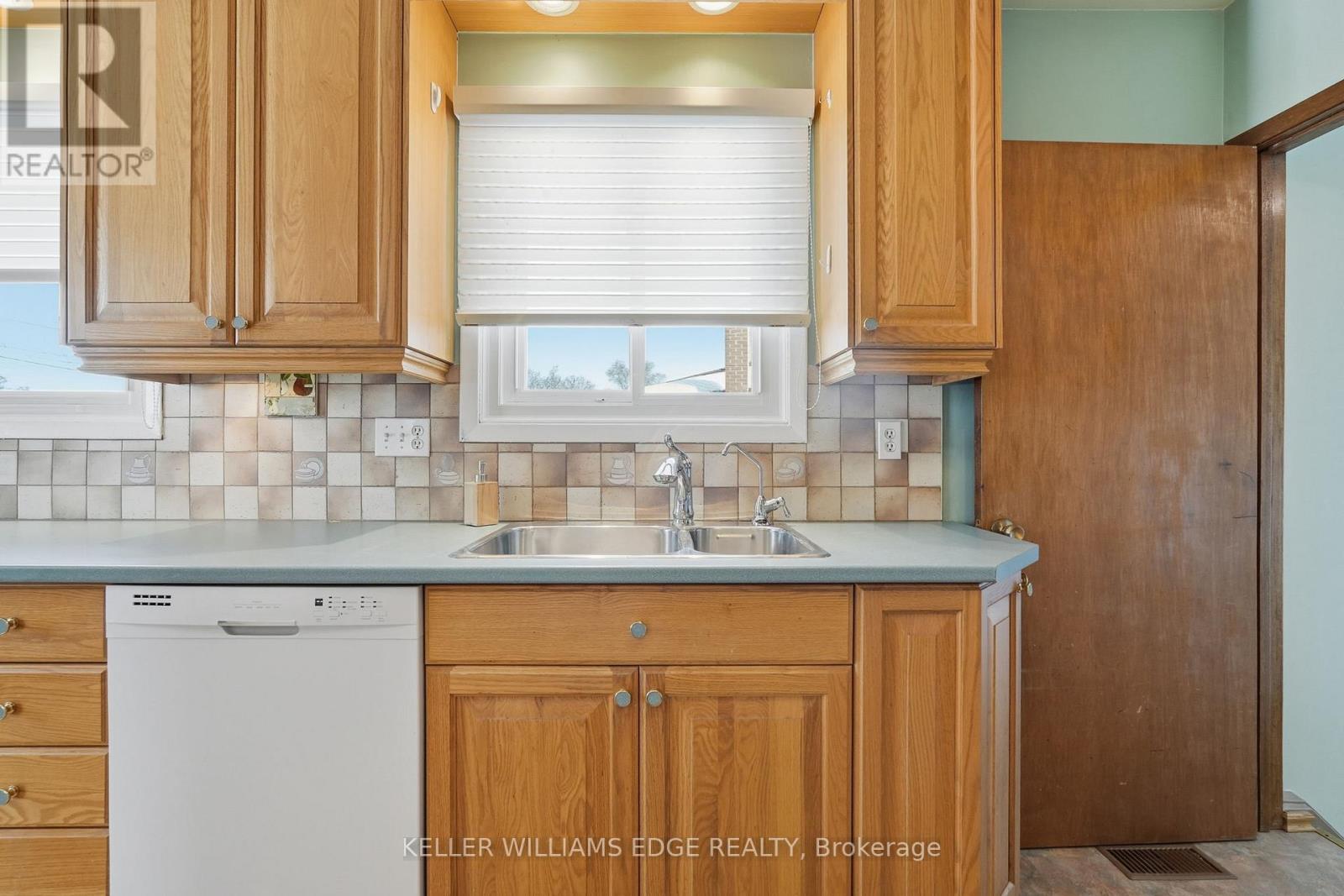 59 Weber Drive, Halton Hills, Ontario  L7G 1C5 - Photo 16 - W12802828