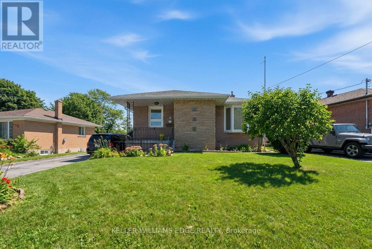 59 Weber Drive, Halton Hills, Ontario  L7G 1C5 - Photo 3 - W12802828