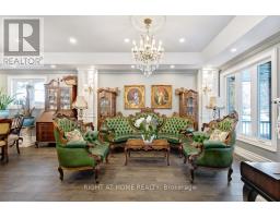 397 MAPLE LEAF DRIVE, Toronto, Ontario