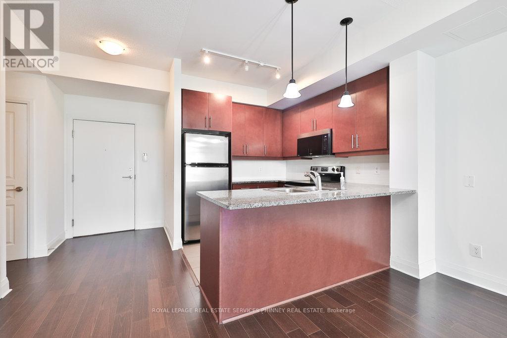 1606 - 1 Hurontario Street, Mississauga (Port Credit), Ontario  L5G 0A3 - Photo 10 - W12802856