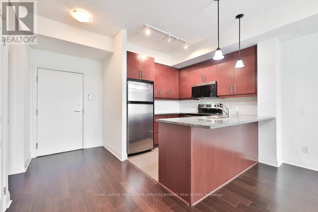 1606 - 1 Hurontario Street, Mississauga (Port Credit), Ontario  L5G 0A3 - Photo 7 - W12802856