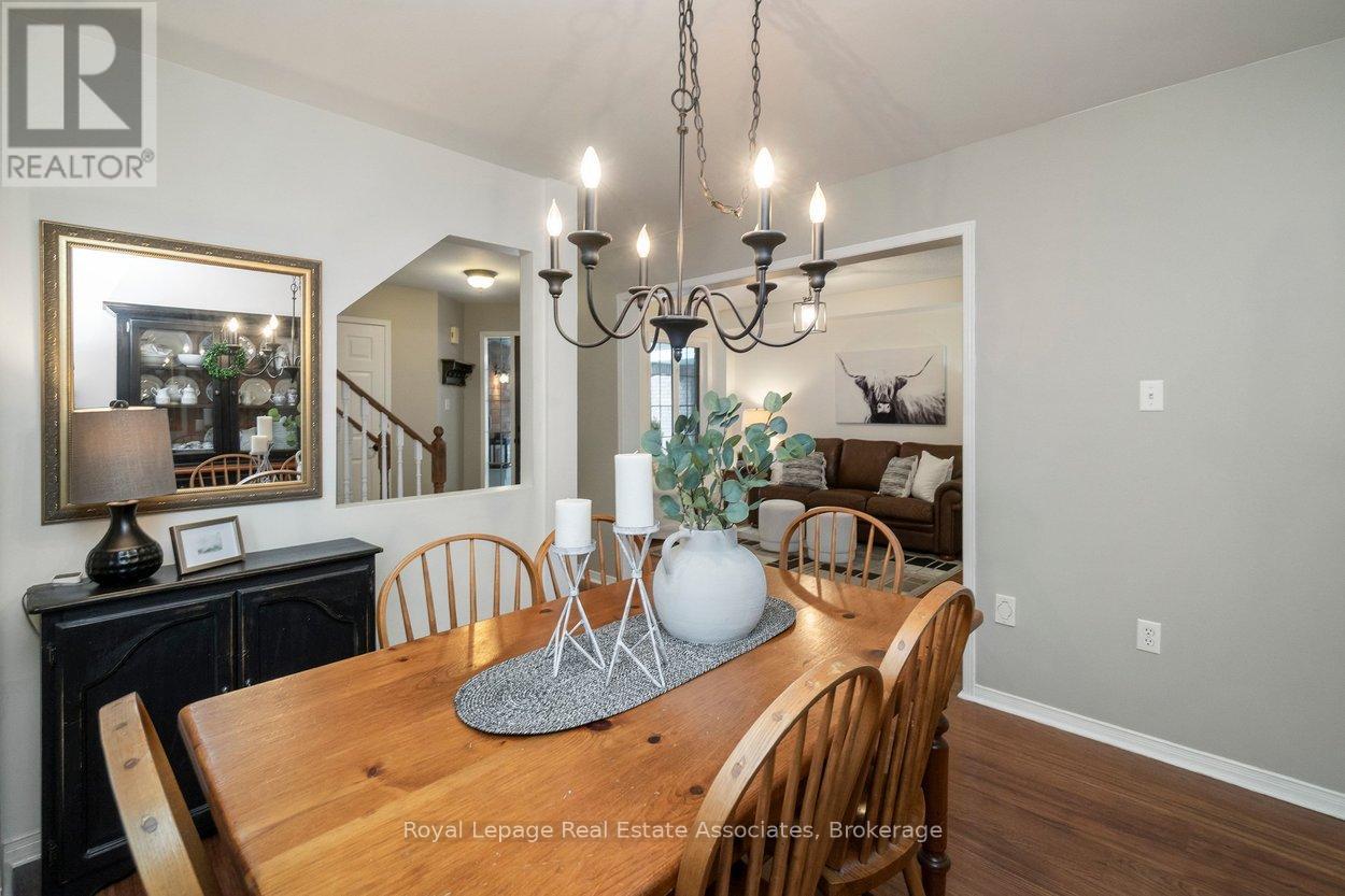 42 Harriet Street, Halton Hills, Ontario  L7G 5W7 - Photo 10 - W12802902