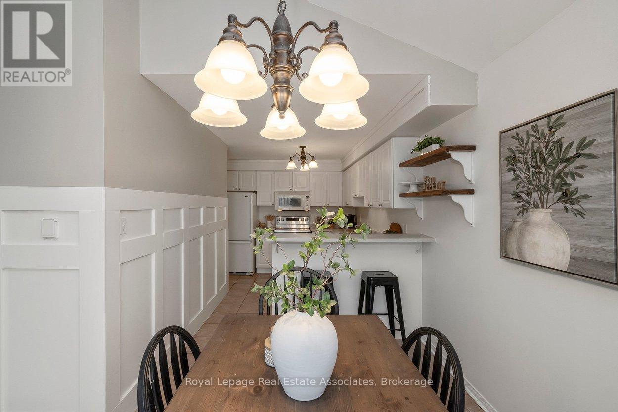 42 Harriet Street, Halton Hills, Ontario  L7G 5W7 - Photo 16 - W12802902