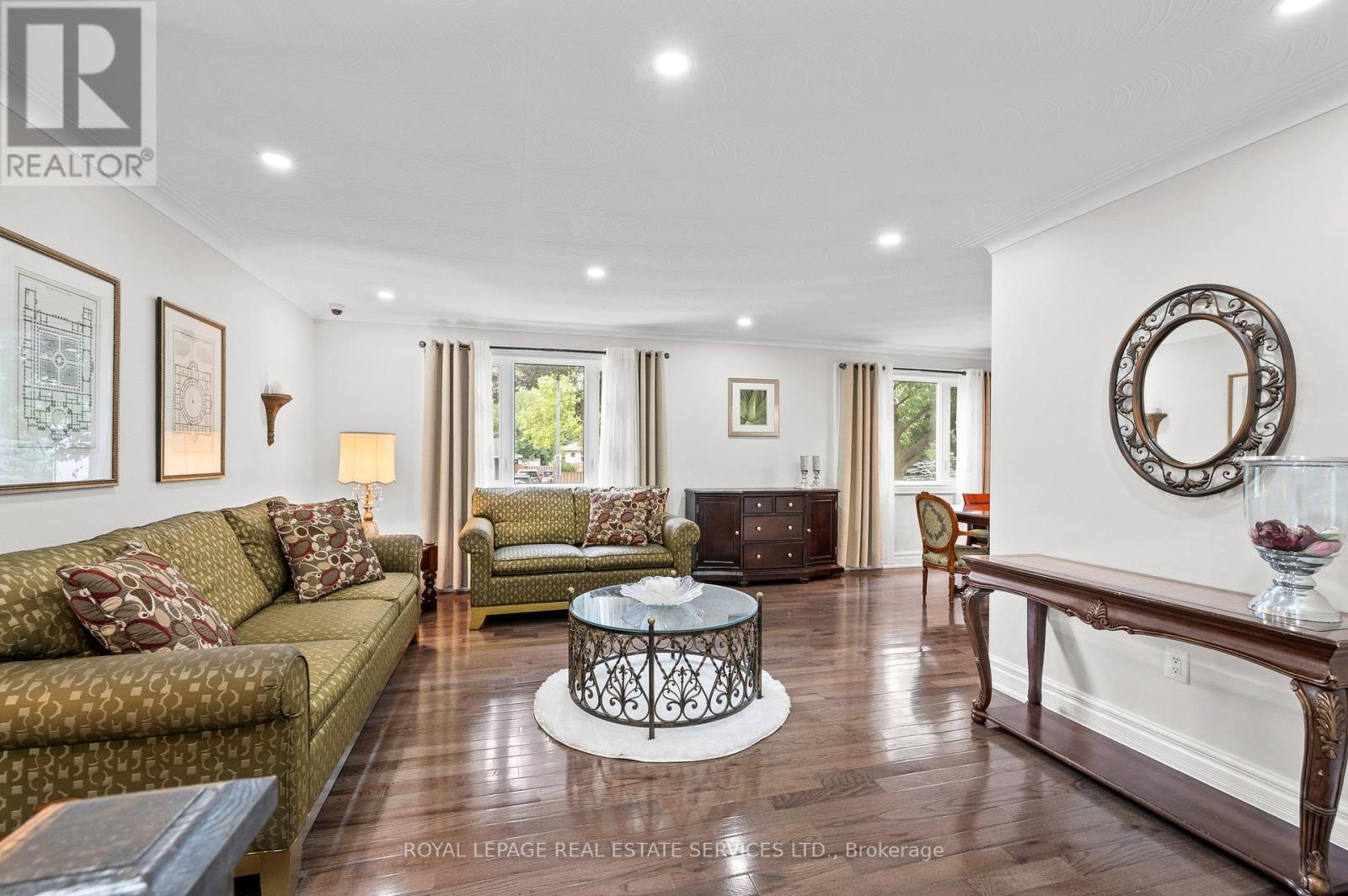 23 Hillside Drive, Brampton, Ontario  L6S 1A2 - Photo 16 - W12802924