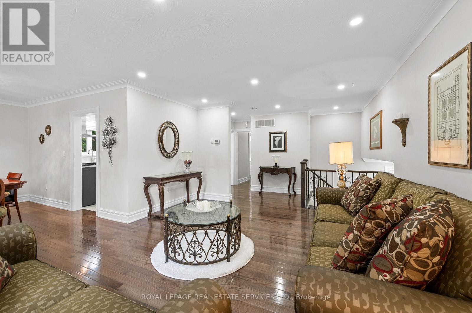 23 Hillside Drive, Brampton, Ontario  L6S 1A2 - Photo 17 - W12802924