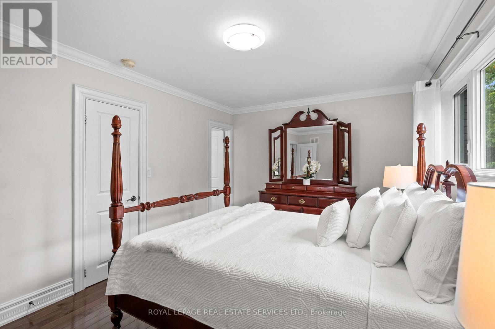 23 Hillside Drive, Brampton, Ontario  L6S 1A2 - Photo 23 - W12802924