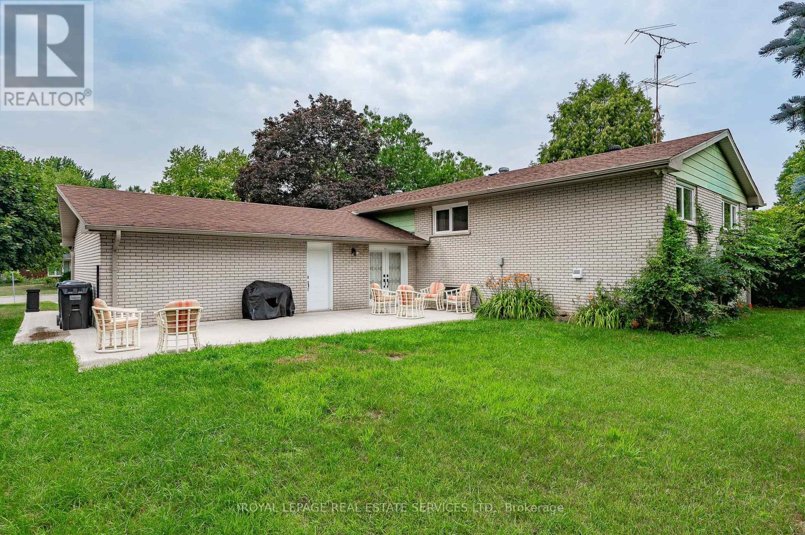 23 Hillside Drive, Brampton, Ontario  L6S 1A2 - Photo 43 - W12802924