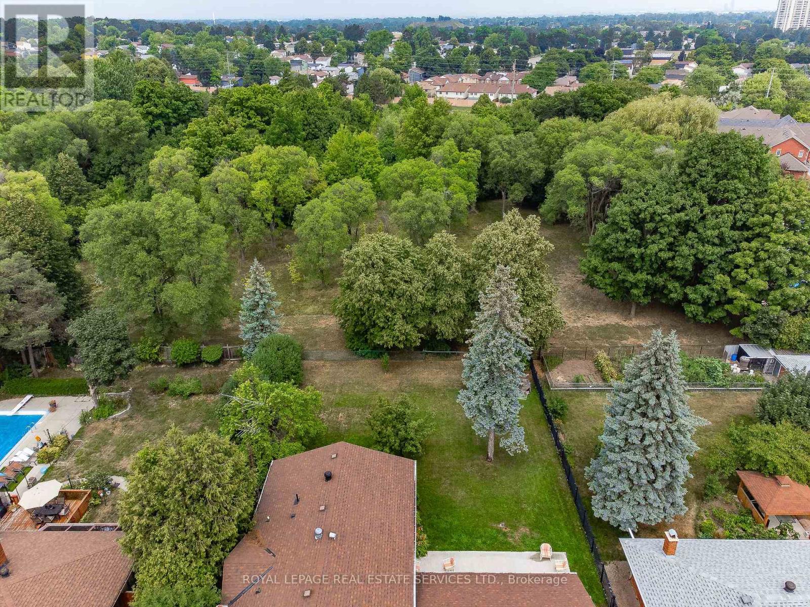 23 Hillside Drive, Brampton, Ontario  L6S 1A2 - Photo 50 - W12802924