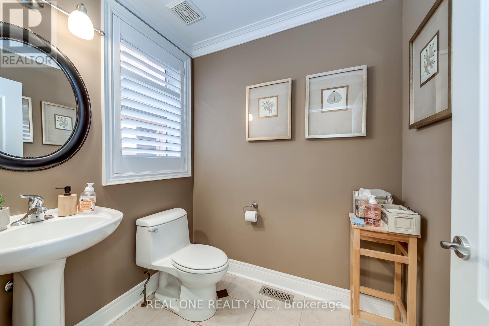 1507 Arrowhead Road, Oakville, Ontario  L6H 7V6 - Photo 21 - W12802960