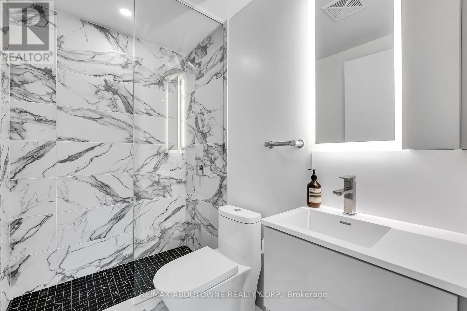 517 - 251 Masonry Way, Mississauga (Port Credit), Ontario  L5H 0B2 - Photo 32 - W12802984