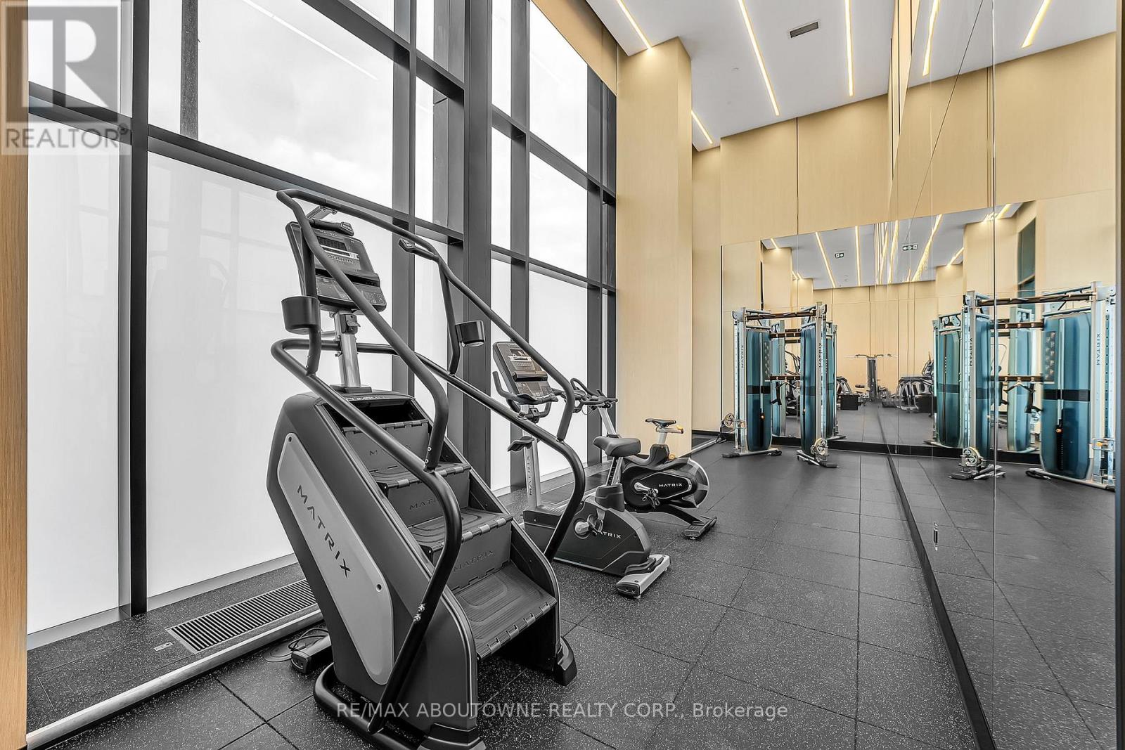 517 - 251 Masonry Way, Mississauga (Port Credit), Ontario  L5H 0B2 - Photo 46 - W12802984