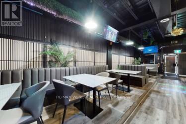 901 Jane Street, Toronto, Ontario  M6N 4C6 - Photo 7 - W12802990