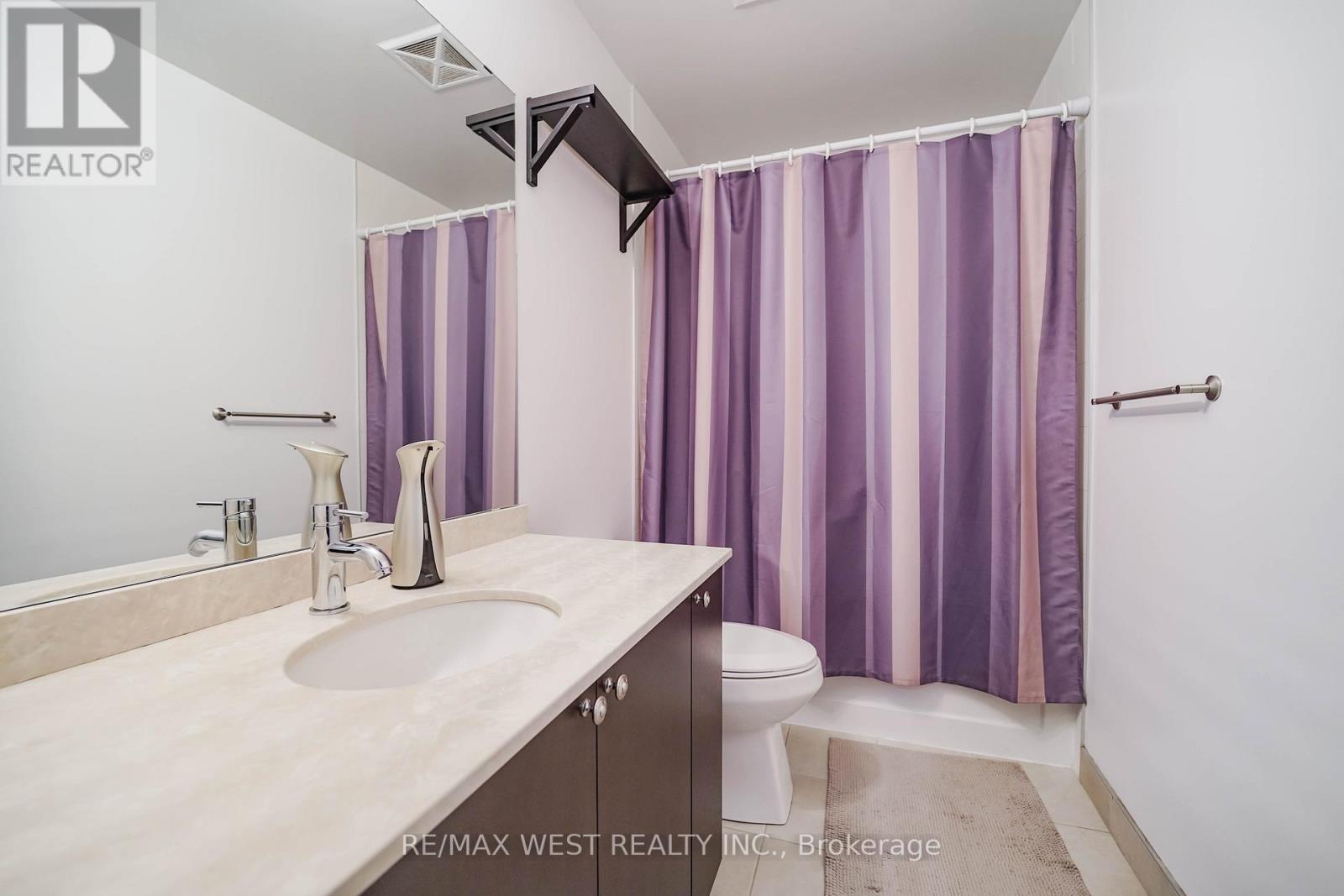 409 - 35 Fontenay Court, Toronto, Ontario  M9A 0C4 - Photo 9 - W12803000