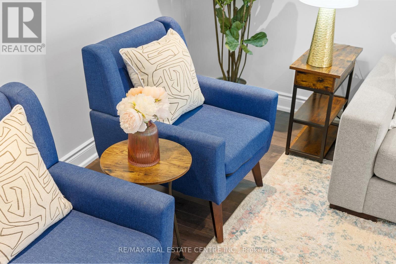 19 Jaffa Drive, Brampton, Ontario  L6S 4C7 - Photo 11 - W12803004