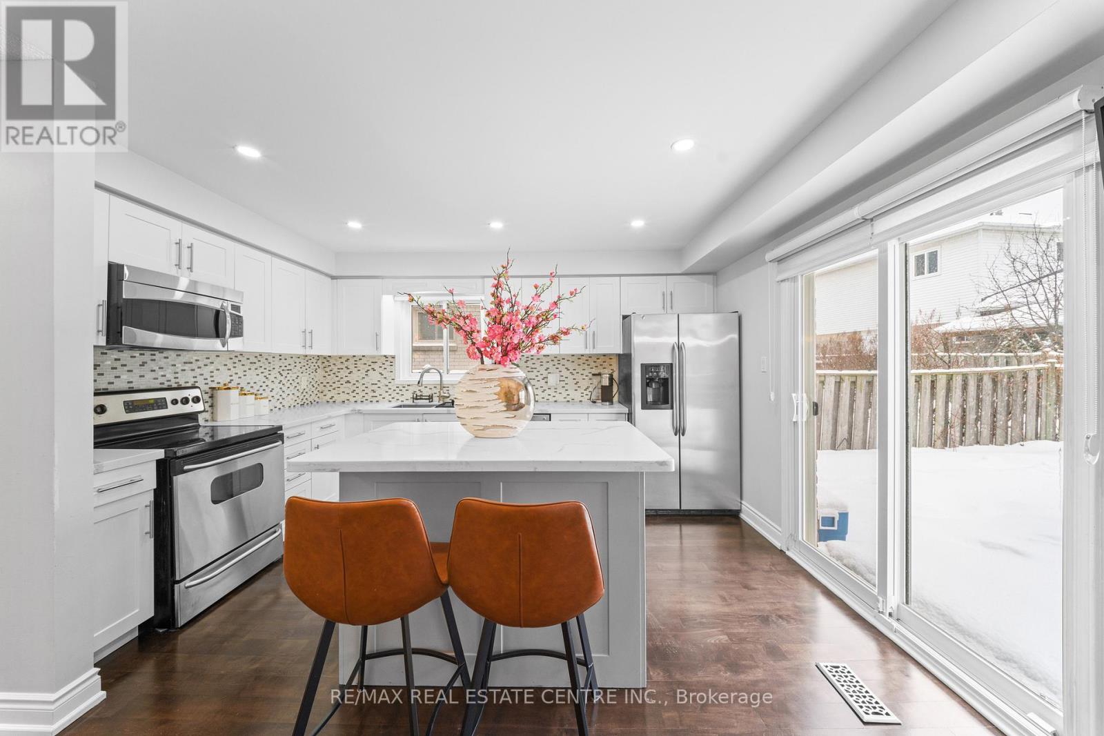 19 Jaffa Drive, Brampton, Ontario  L6S 4C7 - Photo 12 - W12803004