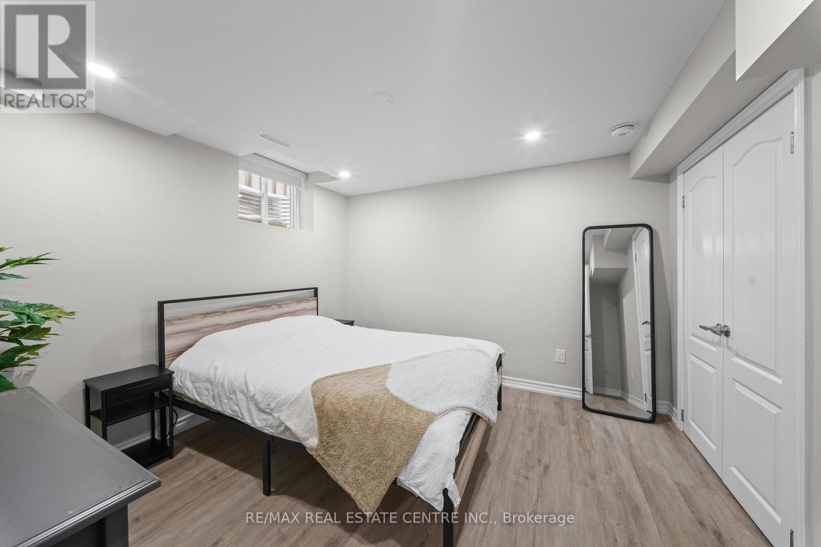 19 Jaffa Drive, Brampton, Ontario  L6S 4C7 - Photo 47 - W12803004