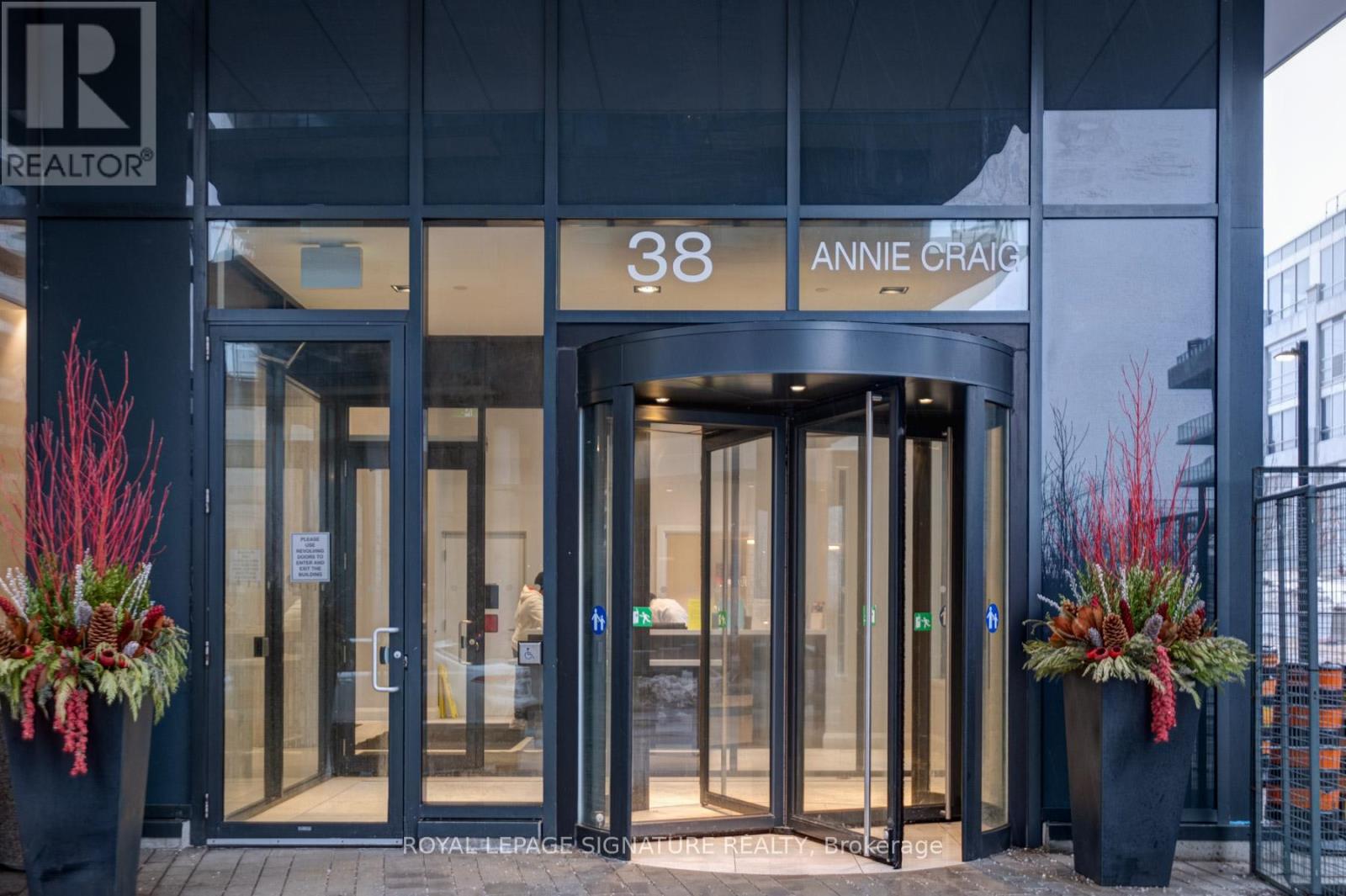 4501 - 38 Annie Craig Drive, Toronto, Ontario  M8V 0G9 - Photo 2 - W12803010