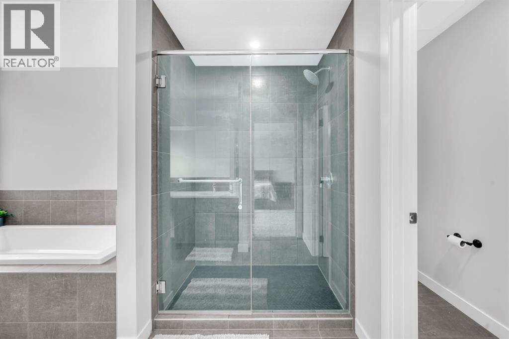 945 Midtown Avenue Sw, Airdrie, Alberta  T4B 4V8 - Photo 27 - A2287241