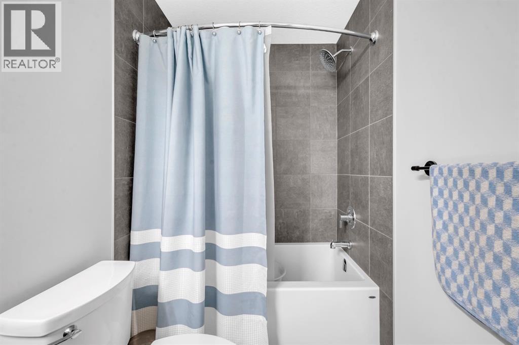 945 Midtown Avenue Sw, Airdrie, Alberta  T4B 4V8 - Photo 38 - A2287241