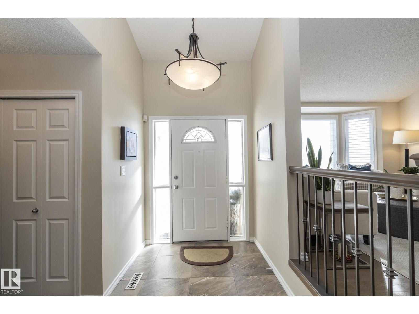 932 110a St Nw, Edmonton, Alberta  T6J 6N1 - Photo 25 - E4474103