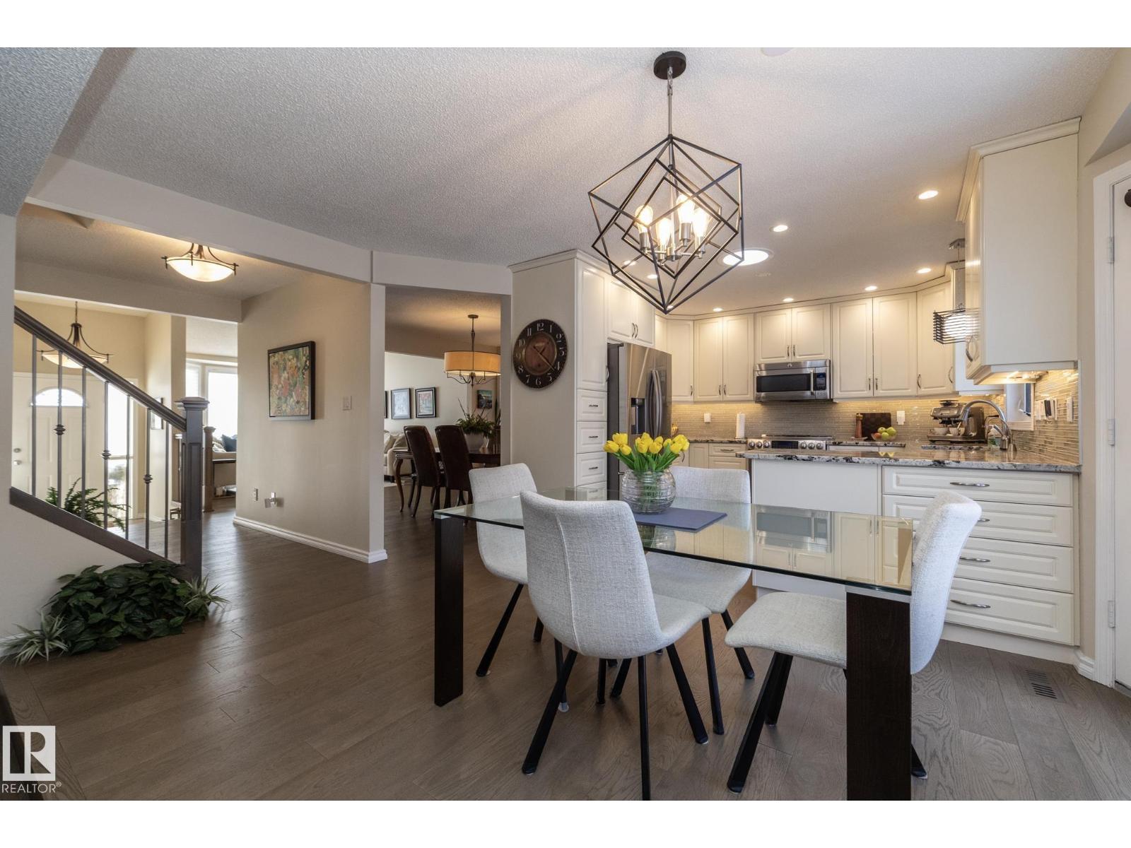 932 110a St Nw, Edmonton, Alberta  T6J 6N1 - Photo 17 - E4474103