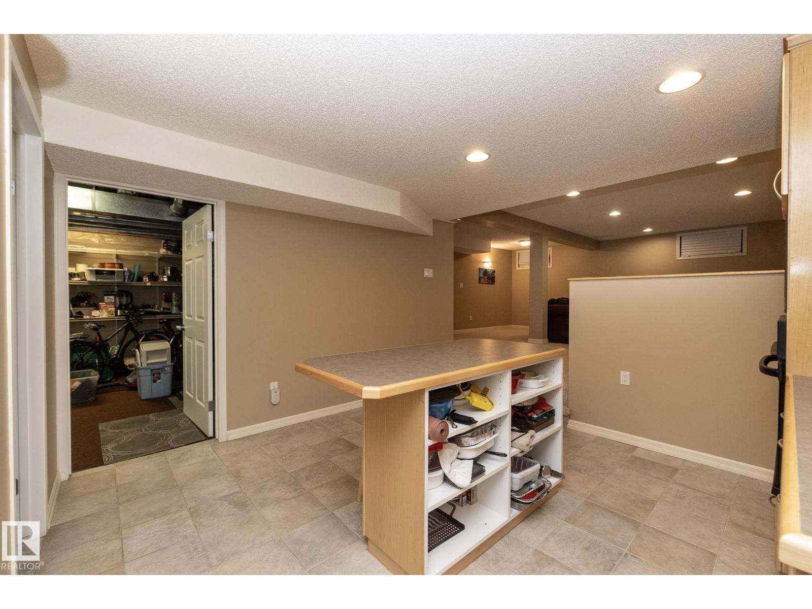 932 110a St Nw, Edmonton, Alberta  T6J 6N1 - Photo 64 - E4474103