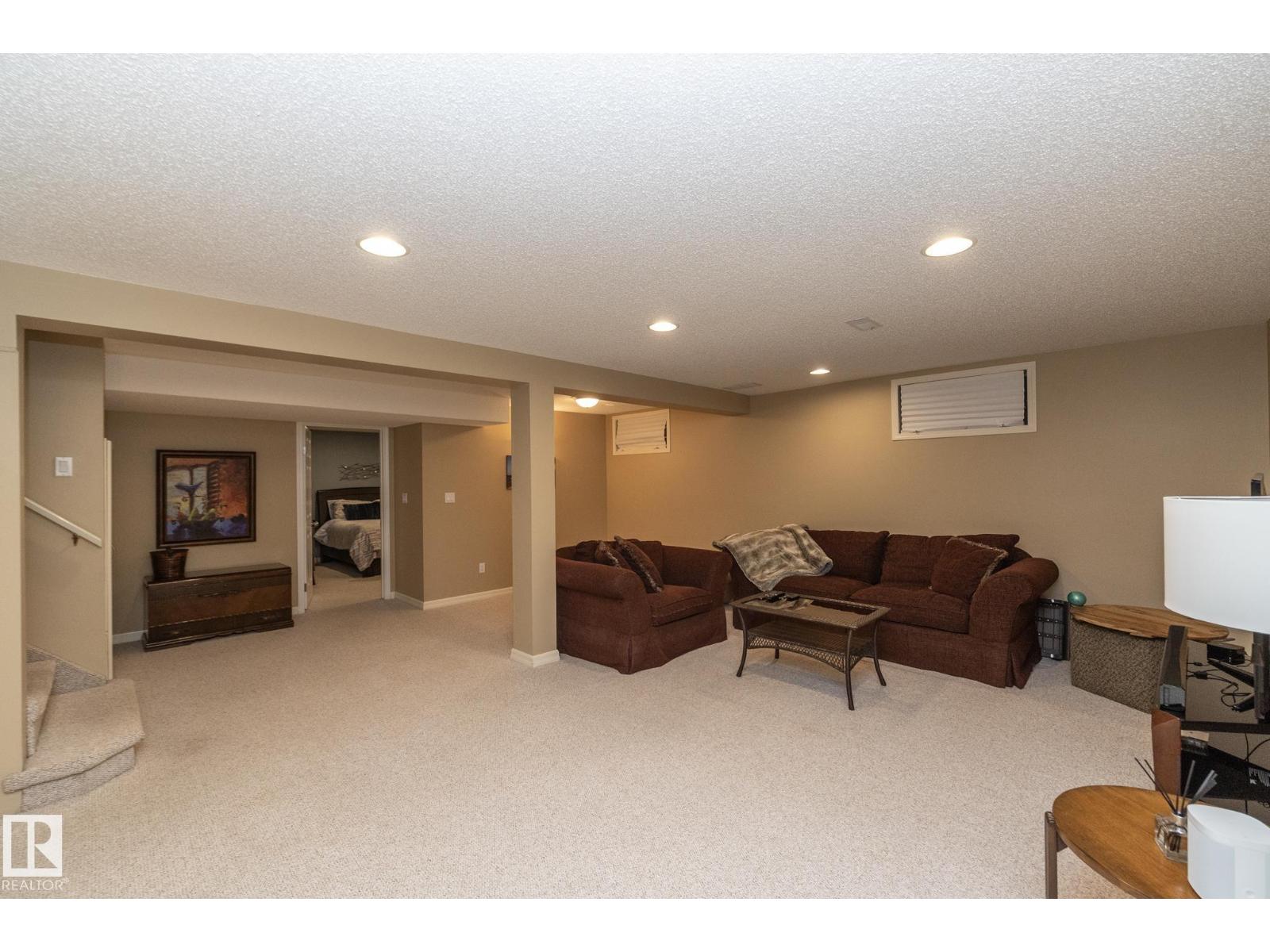 932 110a St Nw, Edmonton, Alberta  T6J 6N1 - Photo 58 - E4474103