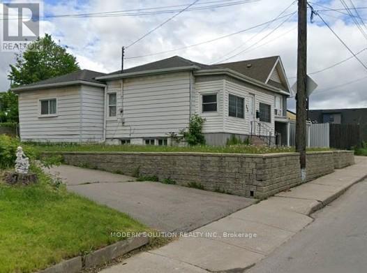 266 Beach Road, Hamilton, Ontario  L8L 4B2 - Photo 14 - X12802908