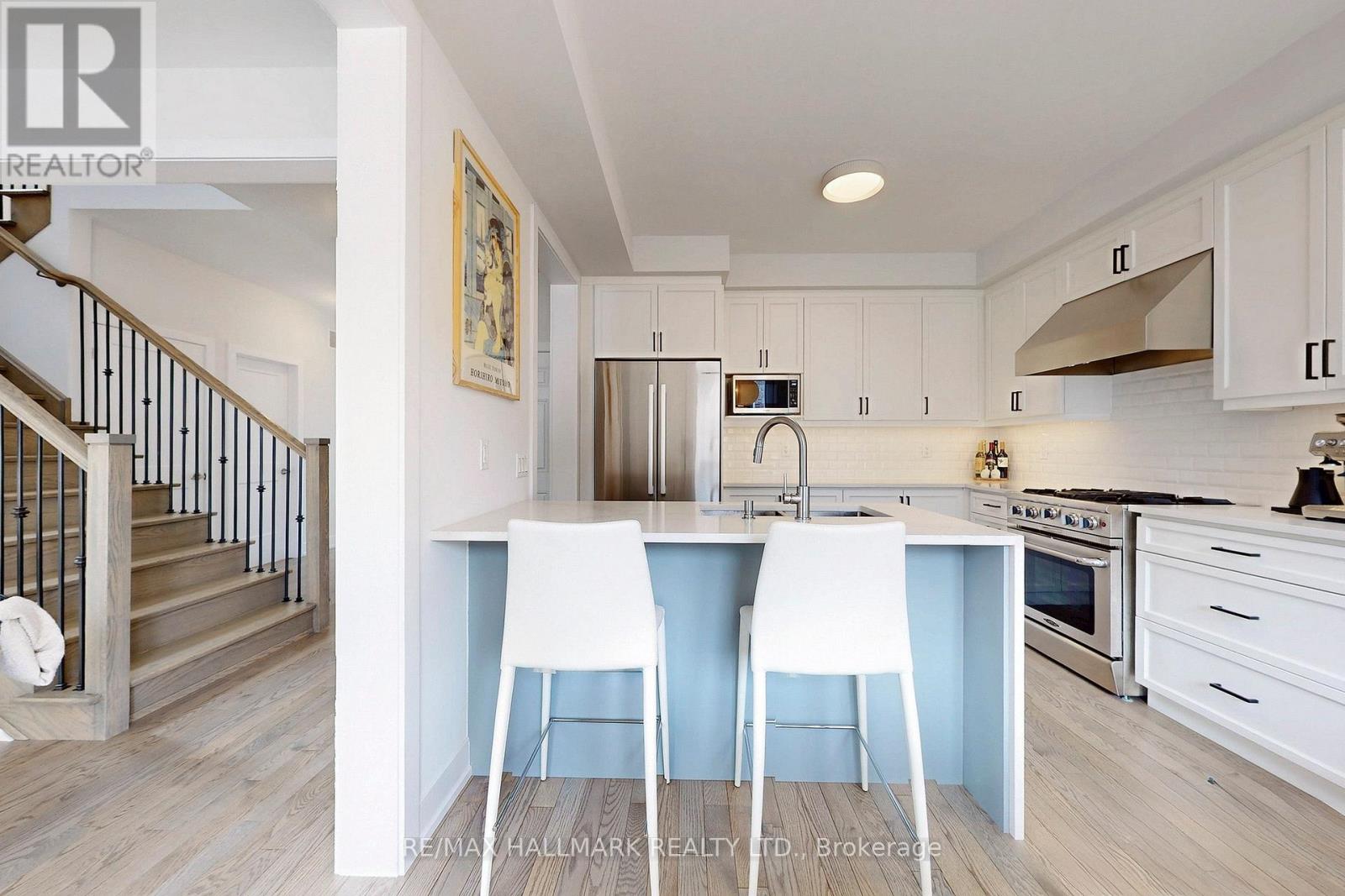 232 Busato Drive, Whitchurch-Stouffville, Ontario  L4A 4X4 - Photo 12 - N12802566