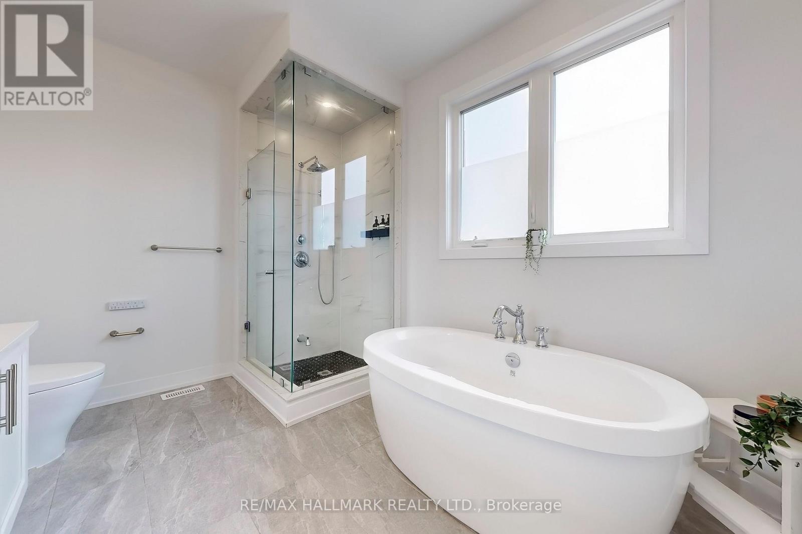 232 Busato Drive, Whitchurch-Stouffville, Ontario  L4A 4X4 - Photo 33 - N12802566