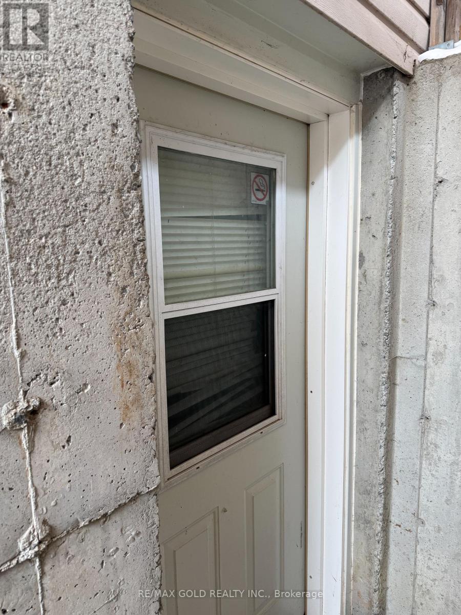 Basement - 24 Eastwood Drive, Welland, Ontario  L3C 6W4 - Photo 3 - X12749528