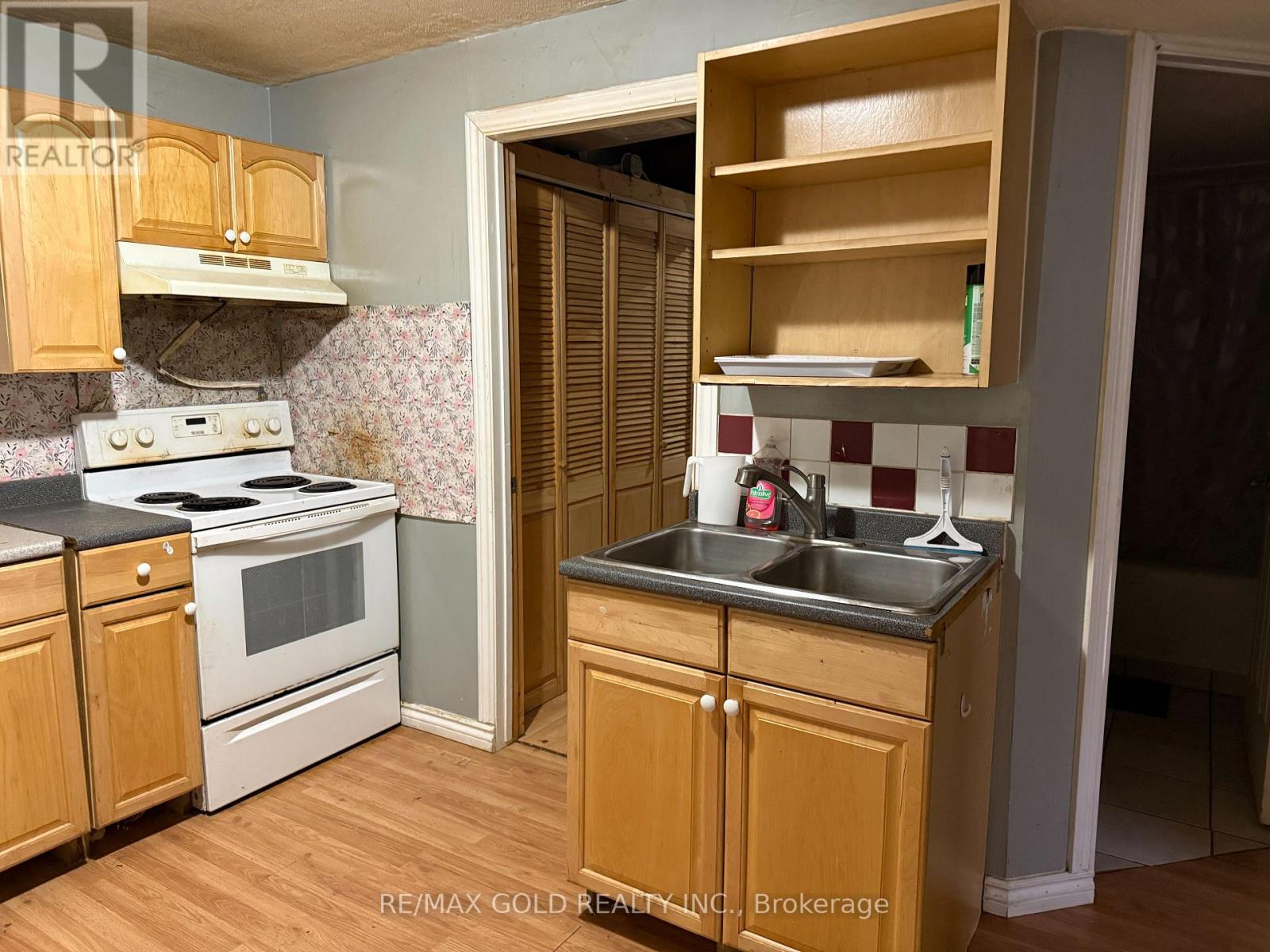 Basement - 24 Eastwood Drive, Welland, Ontario  L3C 6W4 - Photo 7 - X12749528