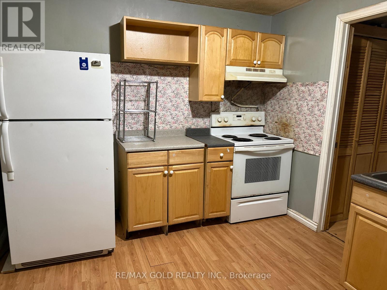 Basement - 24 Eastwood Drive, Welland, Ontario  L3C 6W4 - Photo 8 - X12749528