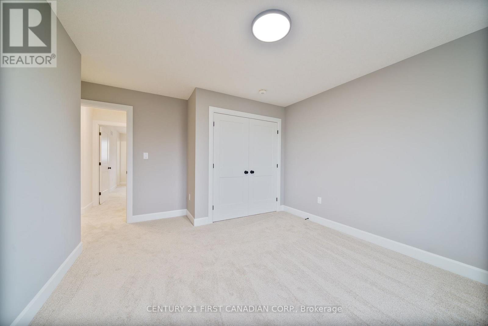 Photo 17 of 25 for 3 Sheldabren Street